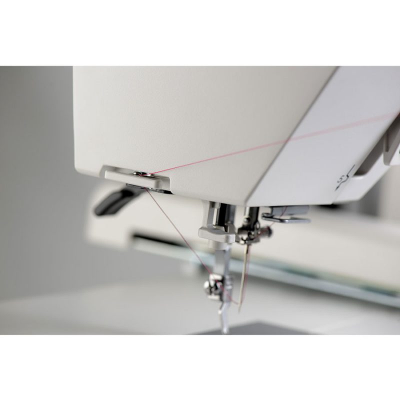 "Usha Janome Memory Craft 450E with Digitizer Jr Computerised